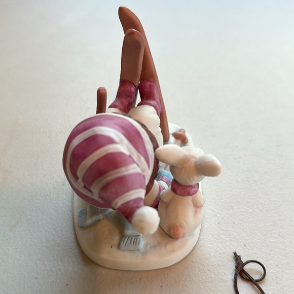 Jody’s World 1985 Snow Skiing Figurine with bunny - Picture 5 of 6